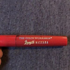 I’m selling a mascara